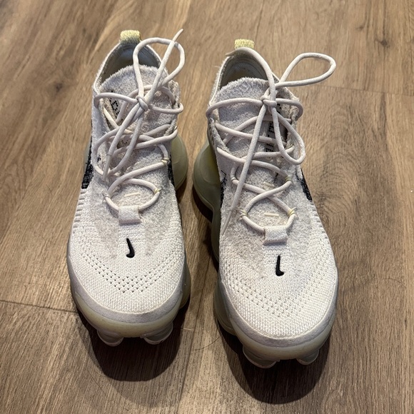 Nike Air Max Scorpion Flynit Lemon Wash - Picture 2 of 5